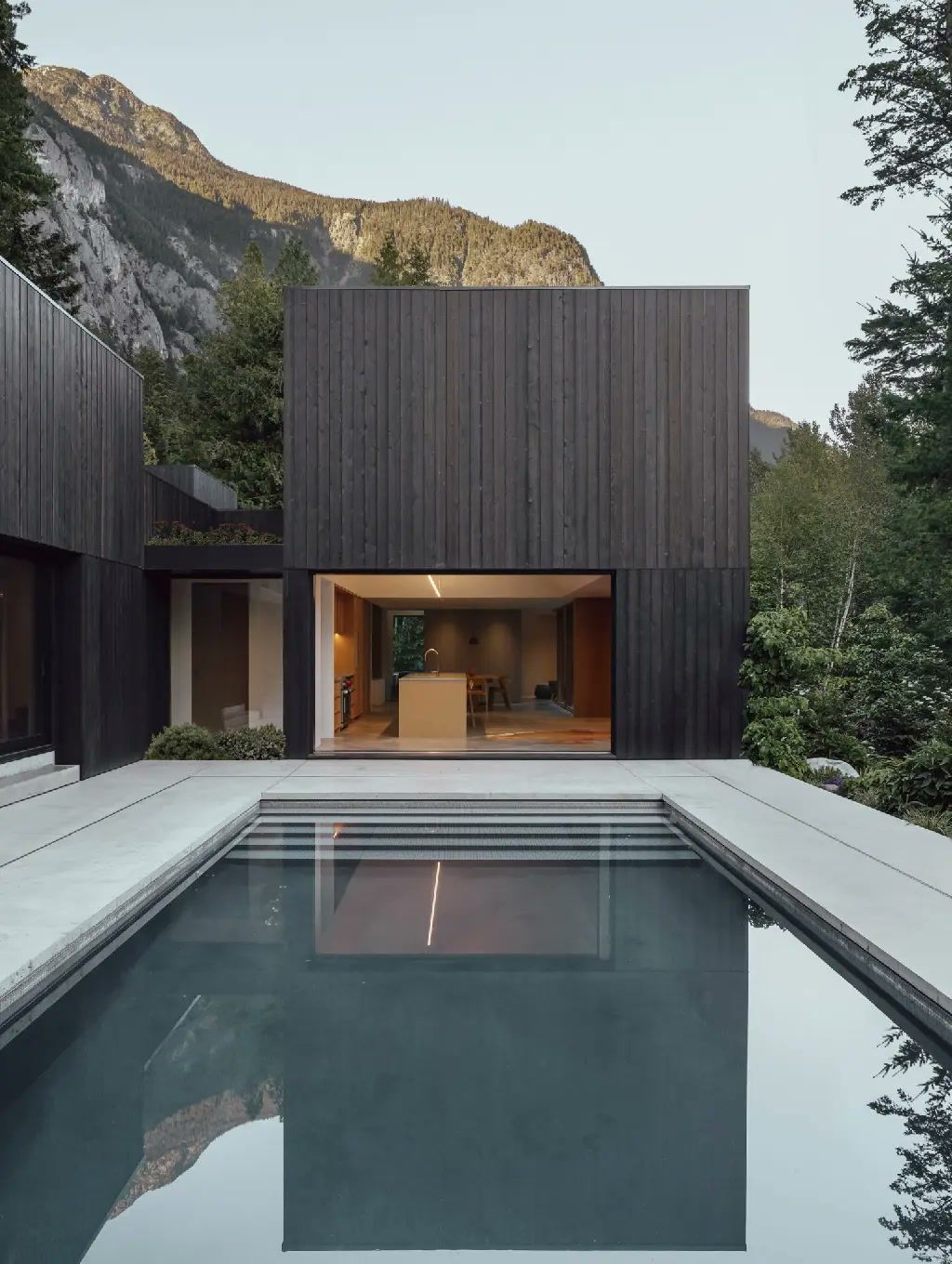 Case Study of Private Villas in the UK hero 2