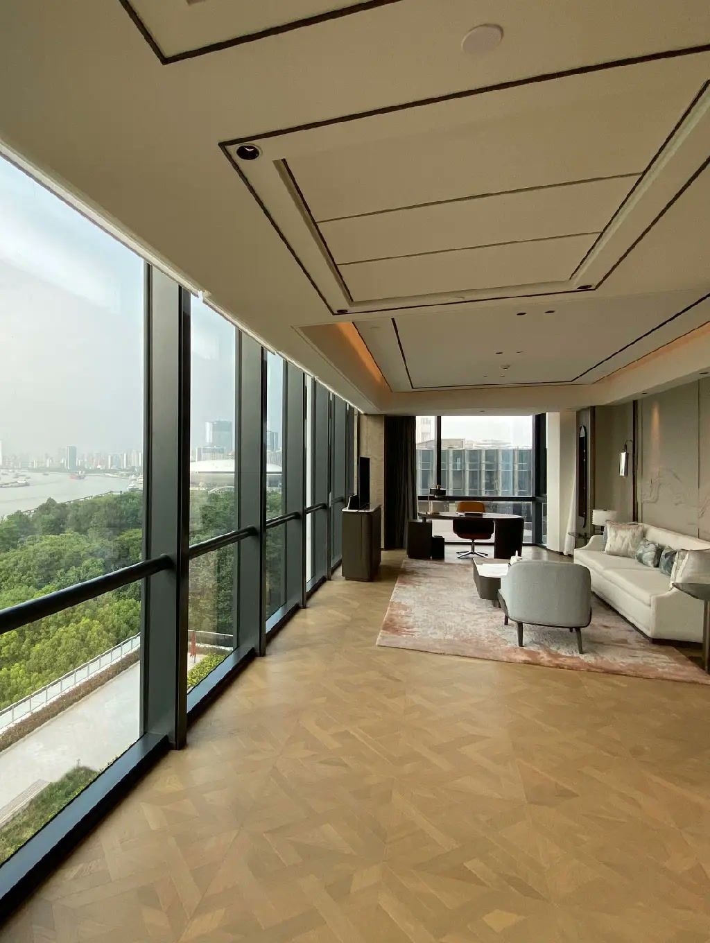 Shanghai Binjiang International Hotel Case hero 3