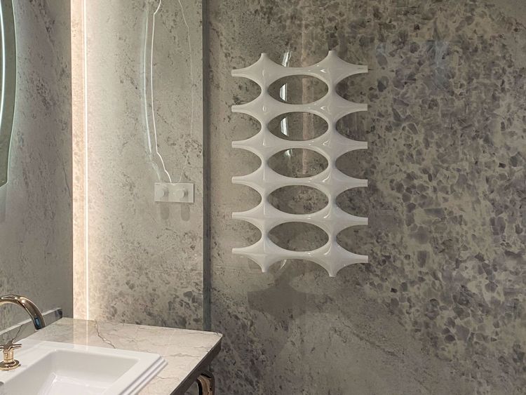 مدفأة مناشف P&Bhusri Shark K015